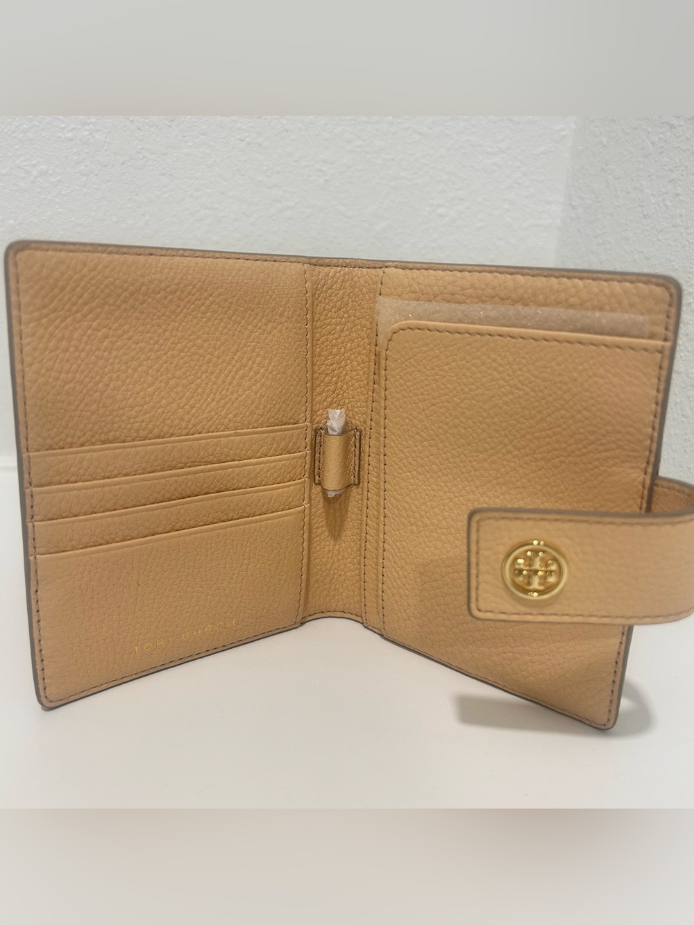 TORY BURCH Beige Pebbled Leather Wallet (NEW) - Picture 7 of 8